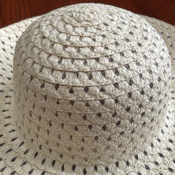 West Loop Straw Hat Sun Hat New With Tags - Picture 6 of 10